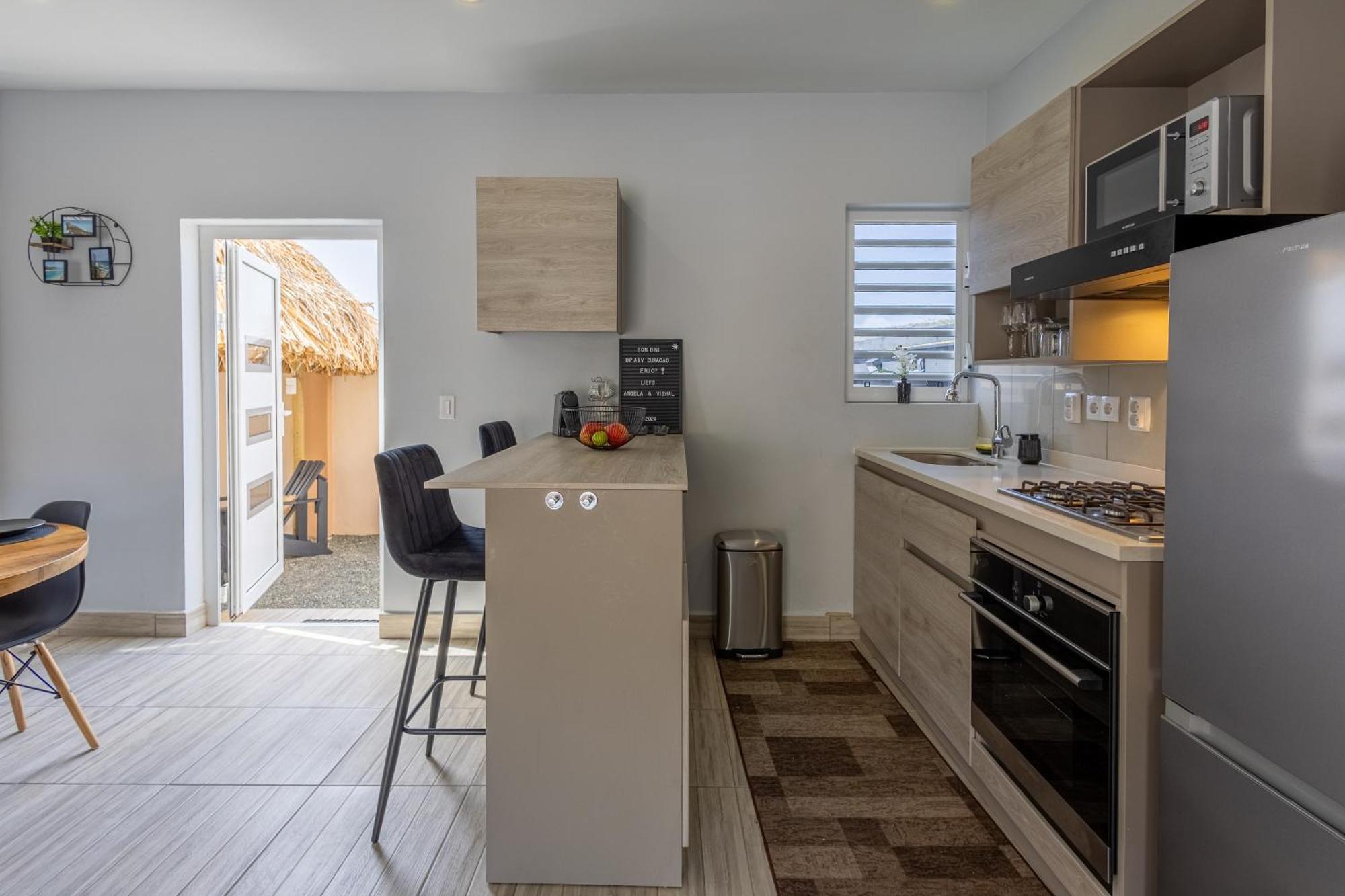 Av Curacao - Centrally Located Spacious Apartment ウィレムスタッド エクステリア 写真